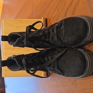 Women's Black Suede Combat Ankle Boots Lace Up Sturdy Heel. Zipper on side
